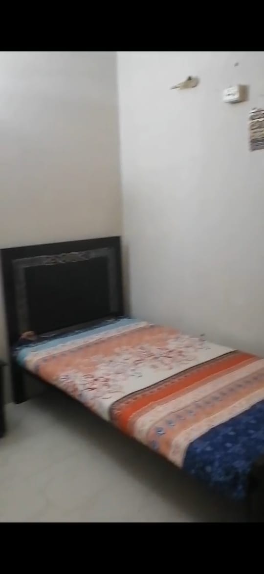 Three Seater Room at Fatima Boys Hostel, photo 4